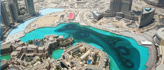 Centrum Dubaje - Burj Dubai (Burj Khalifa), Dubai Mall a jezero s tančícími fontánami ve Spojených arabských emirátech - SAE